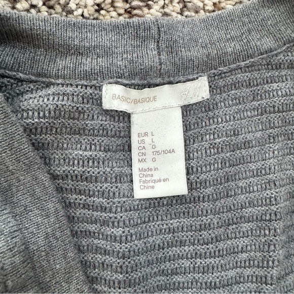 H&M Gray Ribbed Open-Front Cardigan – Size L - Picture 2 of 3